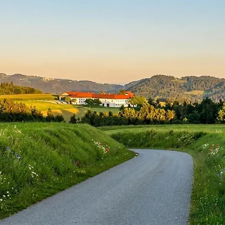 Wohnen Im Gruenen - Landidylle Mit Komfort Naehe Linz Pregarten